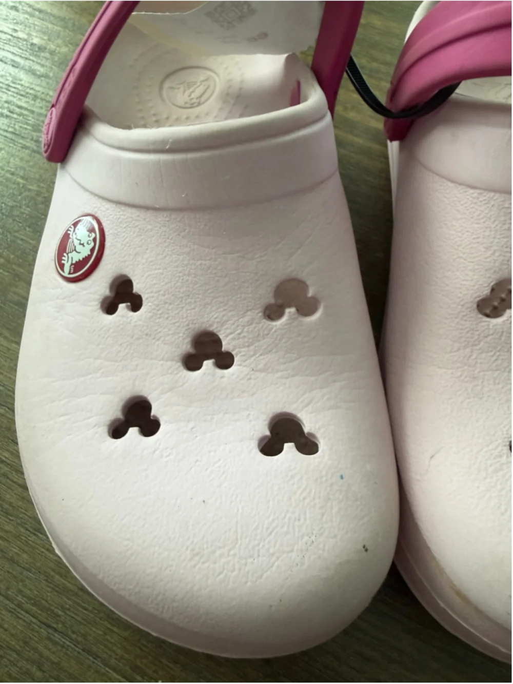 Girls Crocs Disney Mickey Mouse Clogs Size 10 Toddler Pink